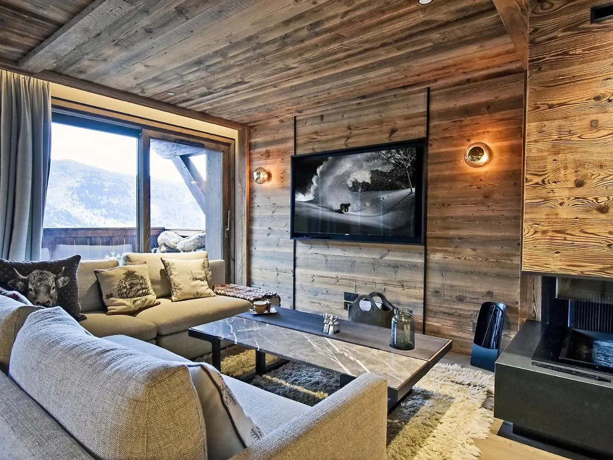 Appartement Familial Skis Aux Pieds Au Rond-Point Des Pistes, Les Allues - Fr-1-613-82