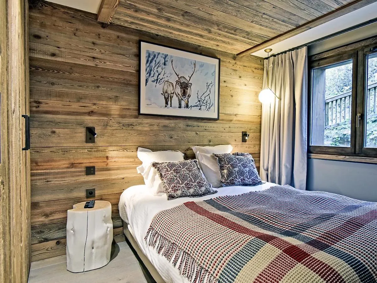 Appartement Familial Skis Aux Pieds Au Rond-Point Des Pistes, Les Allues - Fr-1-613-82 0*,